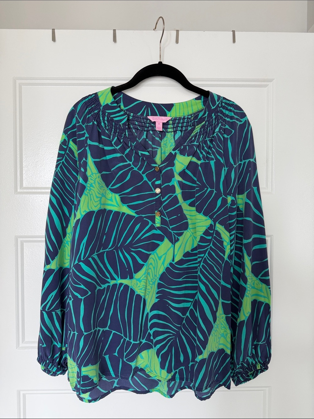 Lilly Pulitzer Navy & Lime Green “Under the Palms ELSA top Size Medium